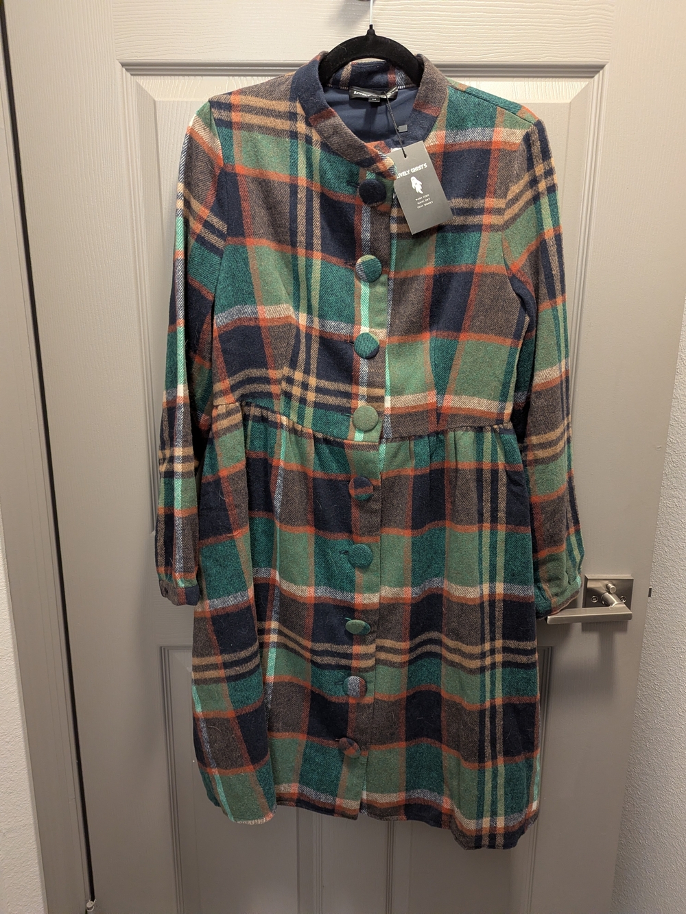 SOLD DONT BUY - Plaid Button-Front Long Sleeve Dress in Green - Picture 3 of 4